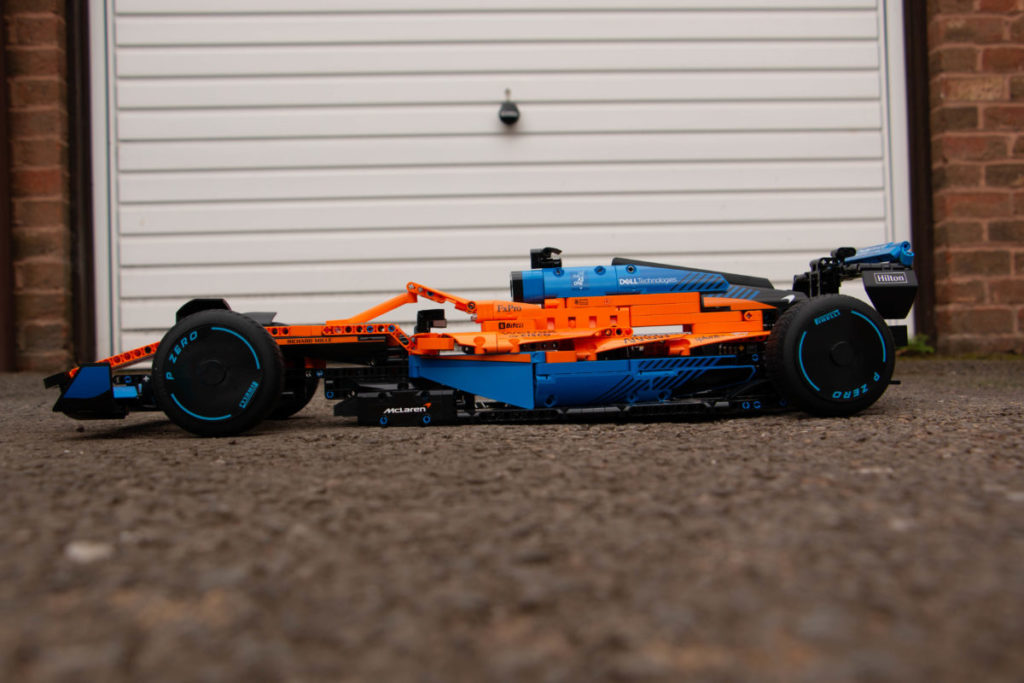 LEGO Technic 42141 McLaren Formula 1 Race Car review 27 1024x683