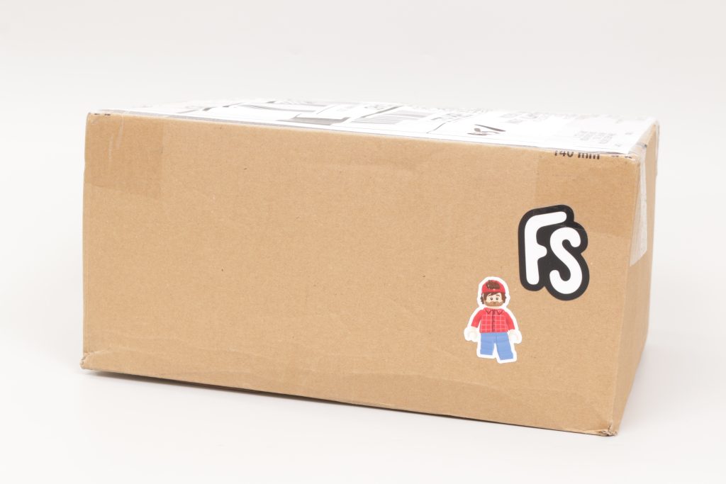 Unboxing a LEGO Hill Climb Adventures gift box 2 1024x683