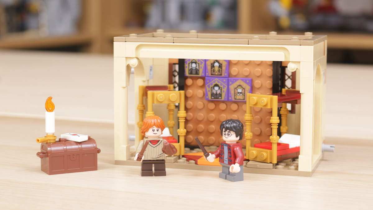 LEGO Harry Potter 40452 Hogwarts Gryffindor Dorms gift-with-purchase review