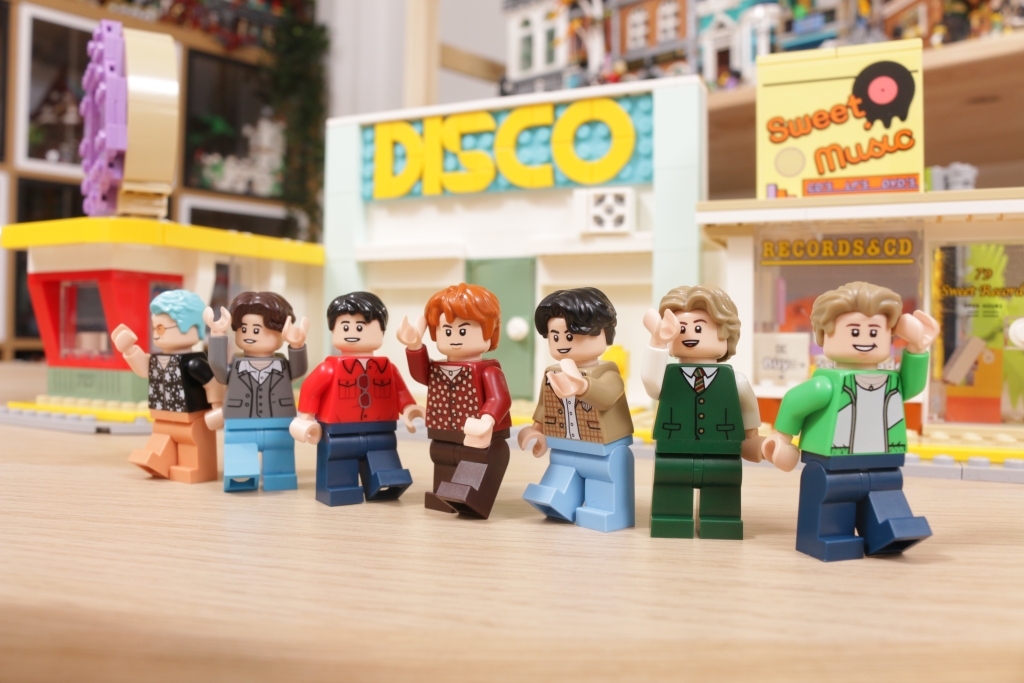 LEGO Ideas 21339 BTS Dynamite Bangtan Boys Jin Suga j hope RM Jimin V Jung Kook review 72 1024x683