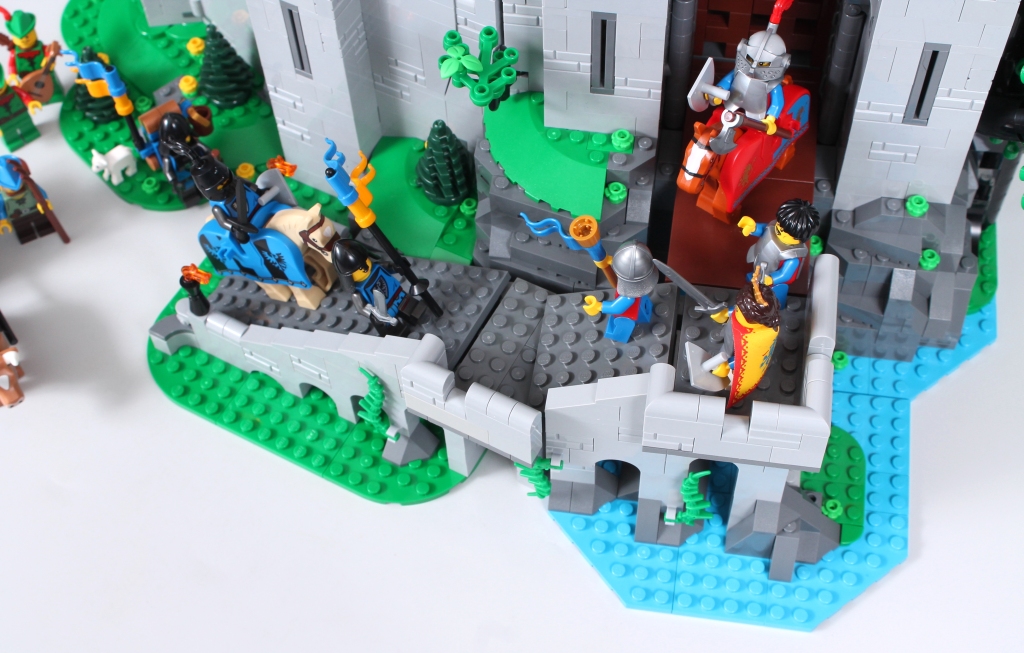 LEGO Icons 10305 Lion Knights Castle ramp mod 15 1024x653