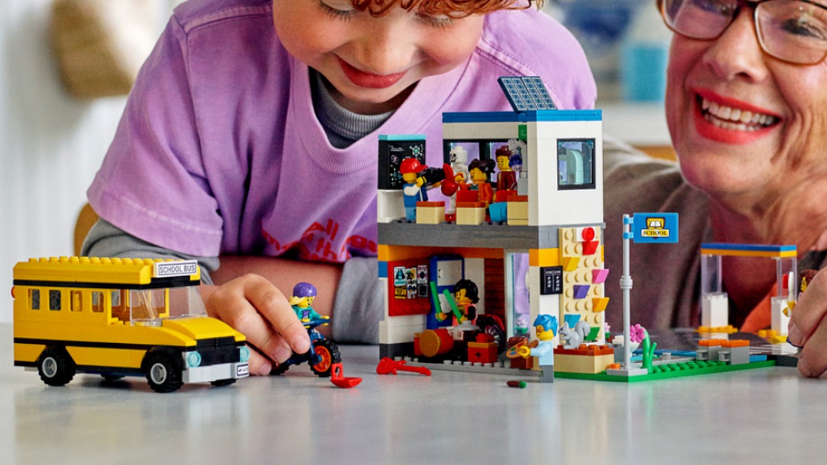First LEGO CITY school set launches on LEGO.com