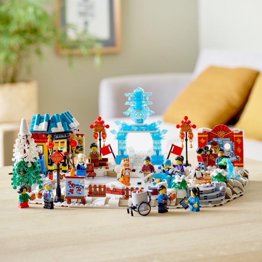 LEGO 80109 Lunar New Year Ice Festivaly lifestyle 1024x1024