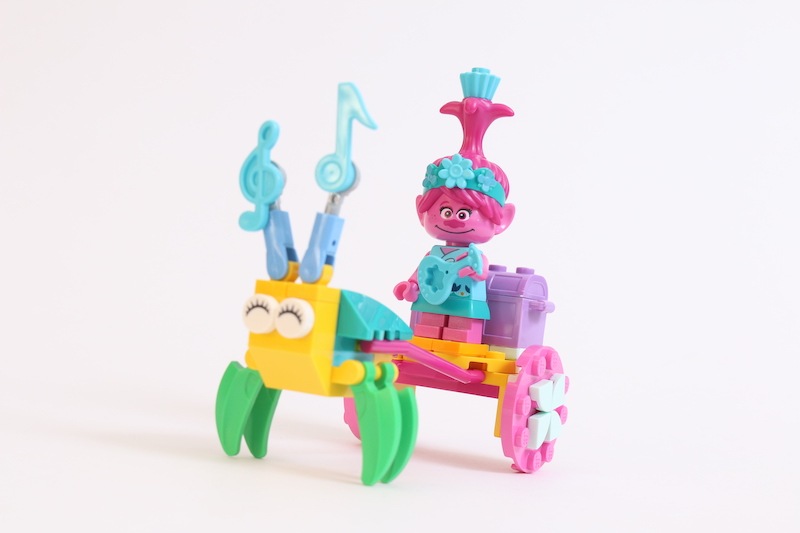 LEGO Trolls World Tour 30555 Poppys Carriage review 6