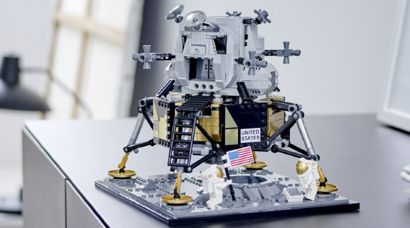 LEGO Christmas 2020 gift guide for space fans