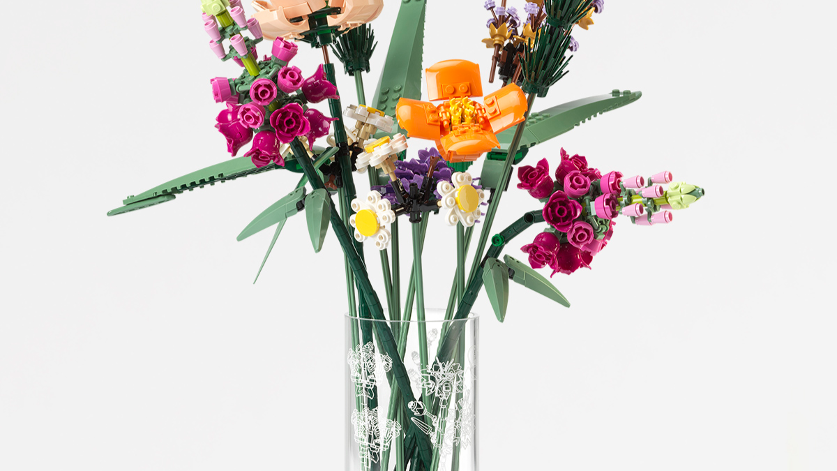 Official LEGO Botanicals vase coming to stores soon