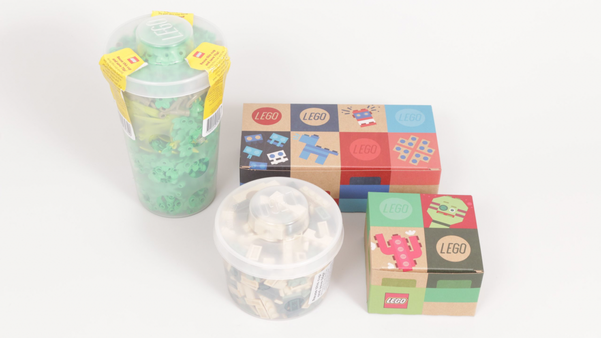 Plastic LEGO Pick a Brick cups no longer valid at LEGO Stores