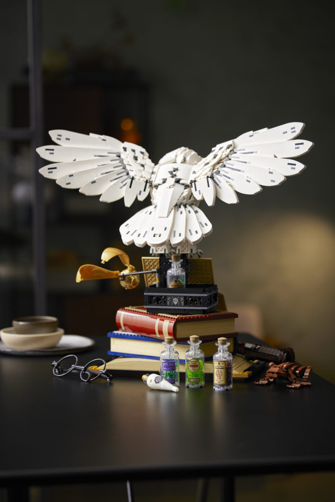 LEGO Harry Potter 76391 Hogwarts Icons Collectors Edition 22