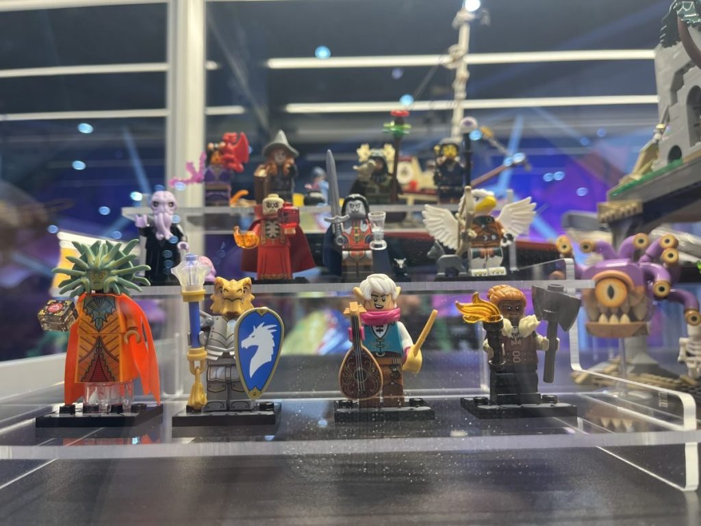 Nerdist LEGO DD Minifigures new 1024x768