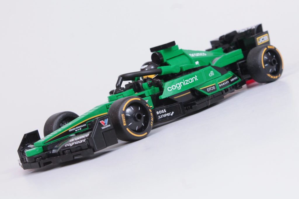 LEGO Speed Champions 76925 Aston Martin Safety Car AMR23 critique 3 1024x683