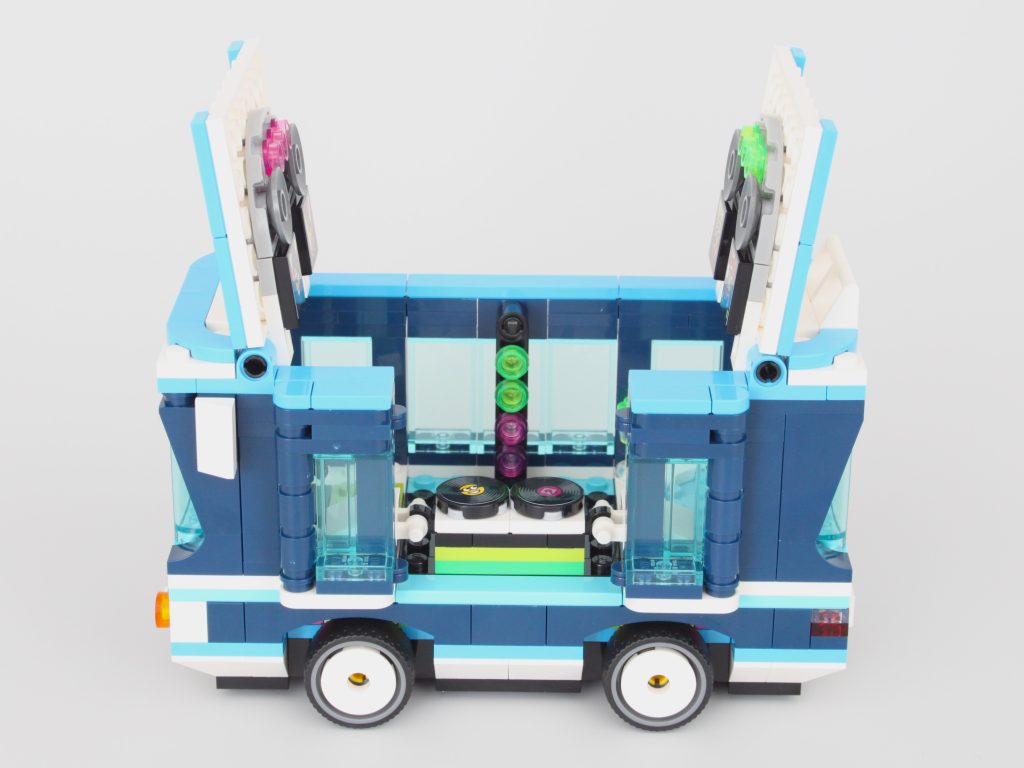 lego despicable me 4 75581 Minions Music Party Bus review 3 1024x768