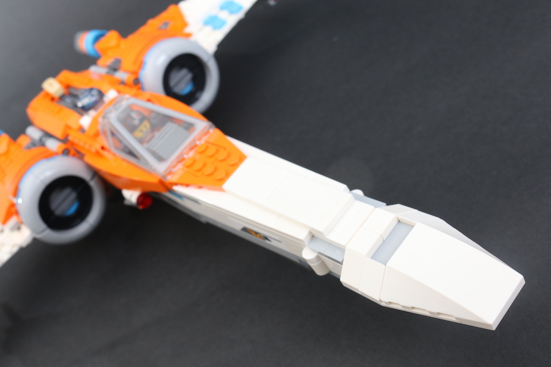 LEGO Star Wars 75273 Poe Dameron’s X wing Fighter review 18