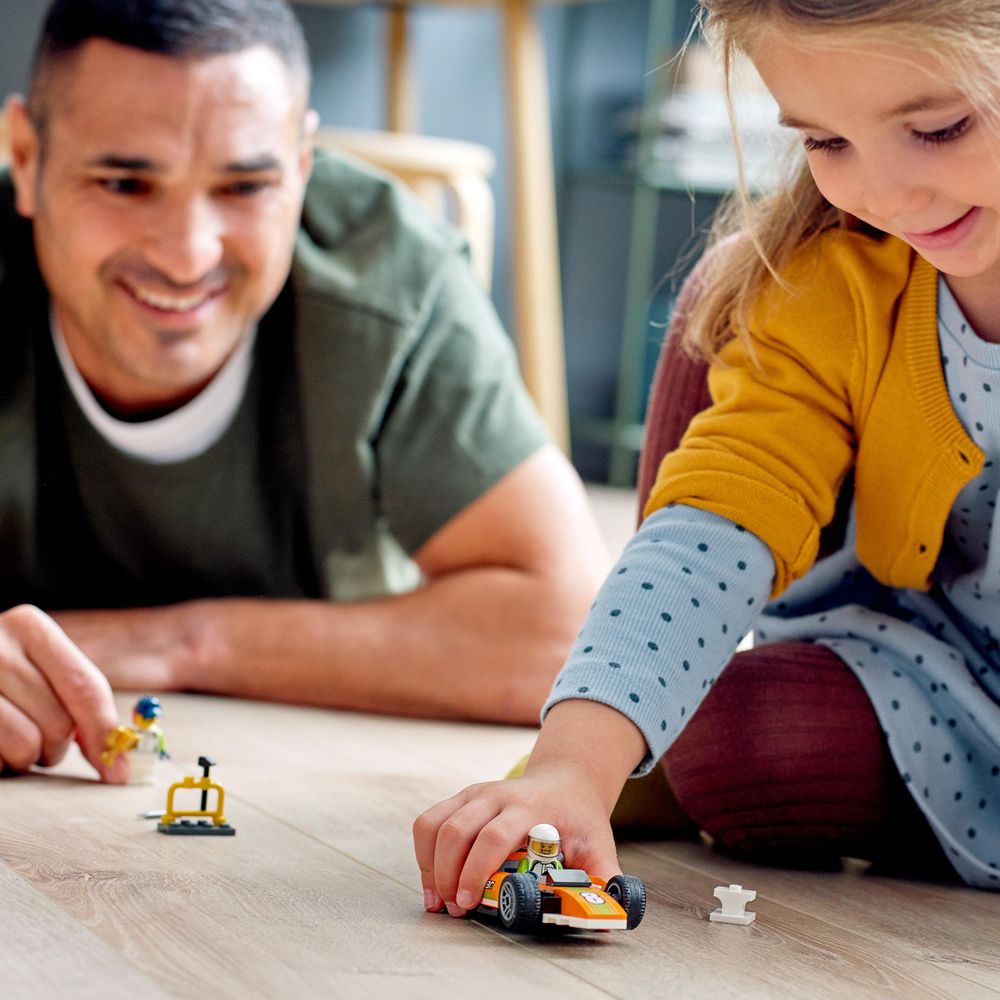 LEGO CITY 60322 Racing Car 4