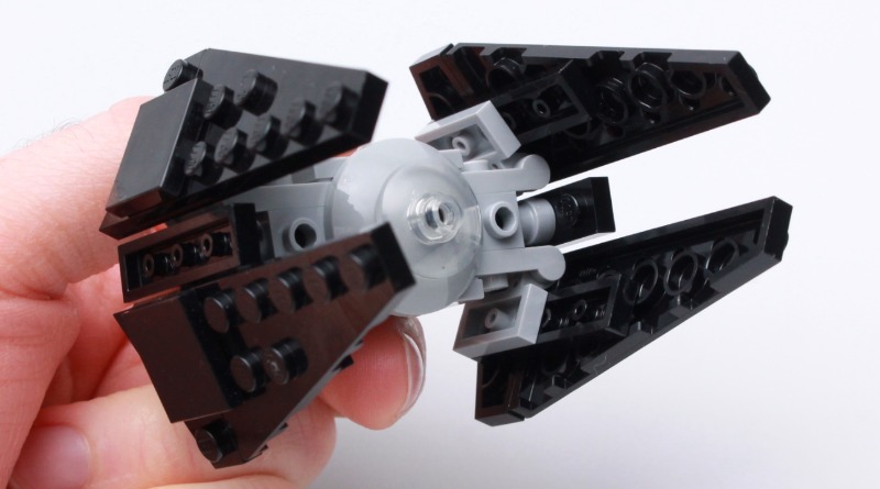 Closer look at free LEGO Star Wars TIE Interceptor model