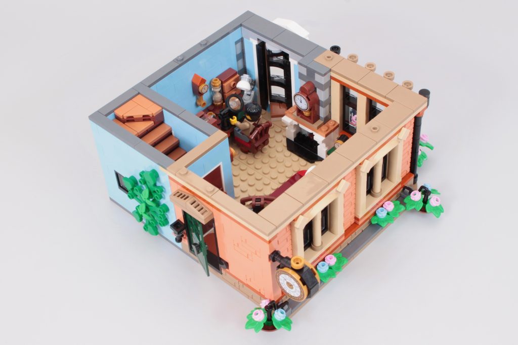 LEGO Icons 10350 Tudor Corner review 35 1024x683