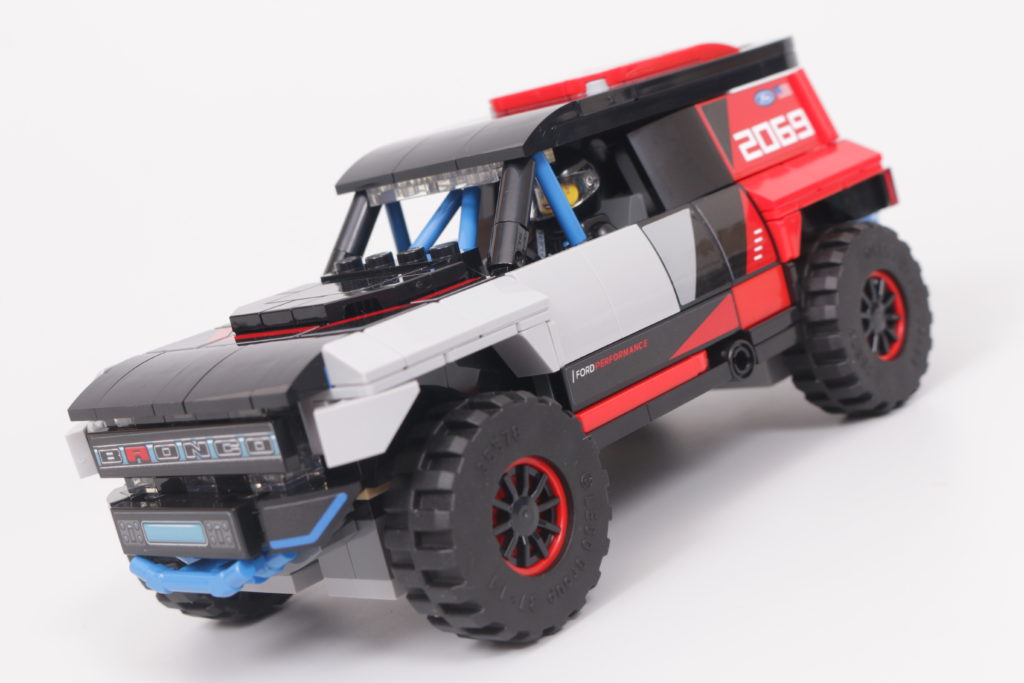 LEGO Speed Champions 76905 Ford GT Heritage Edition and Bronco R review 25
