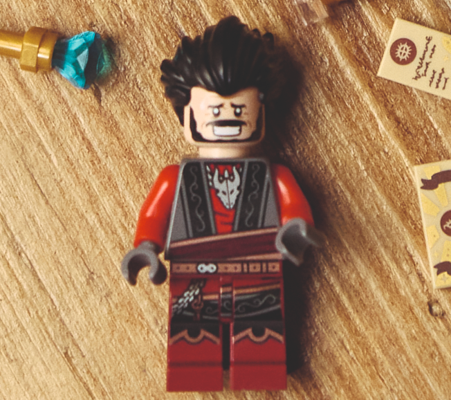 LEGO Ideas 21348 dungeons Dragons inn keeper minifigure