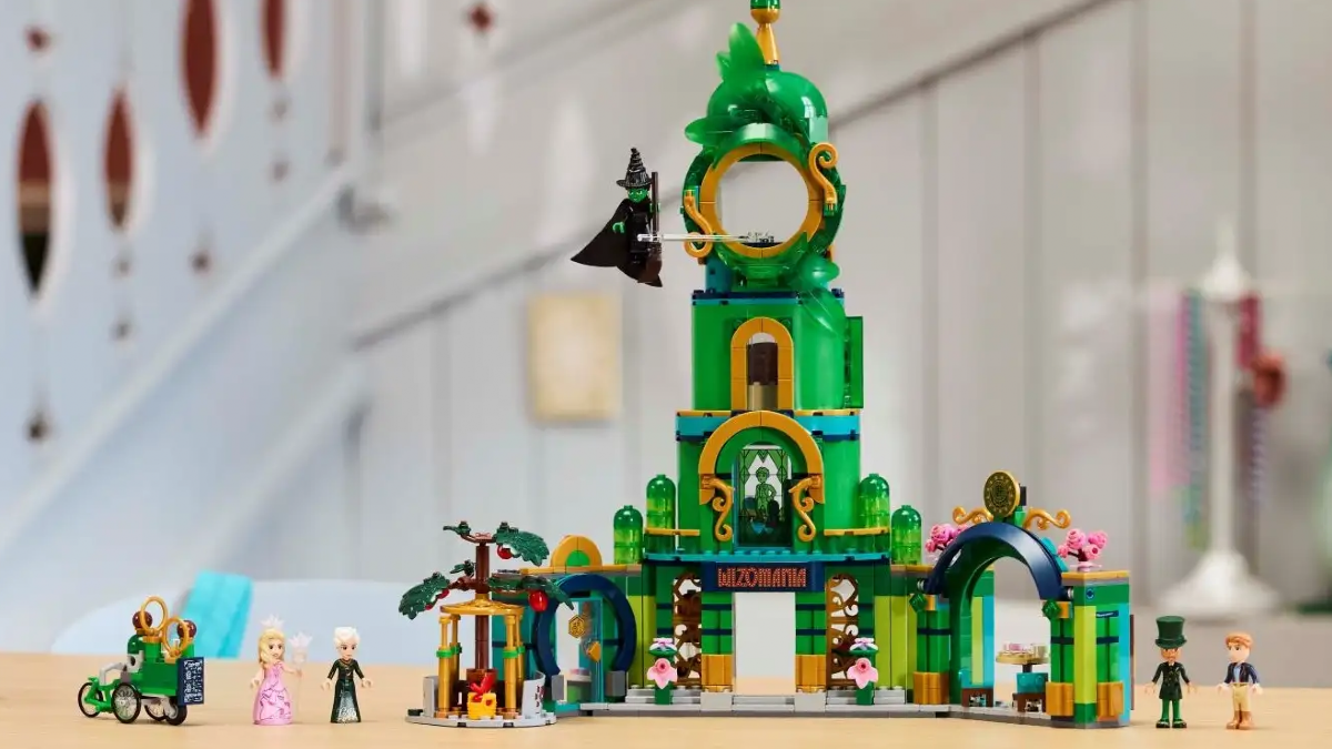 LEGO Wicked’s biggest set is secretly for ‘90s Space fans