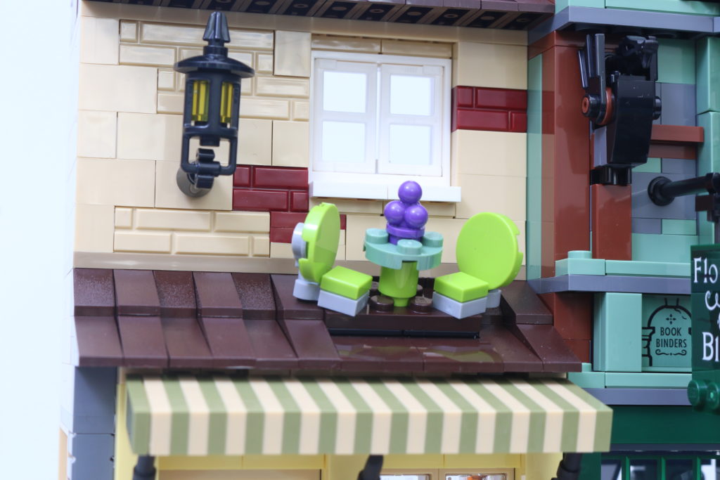 LEGO Harry Potter 75978 Diagon Alley review 47