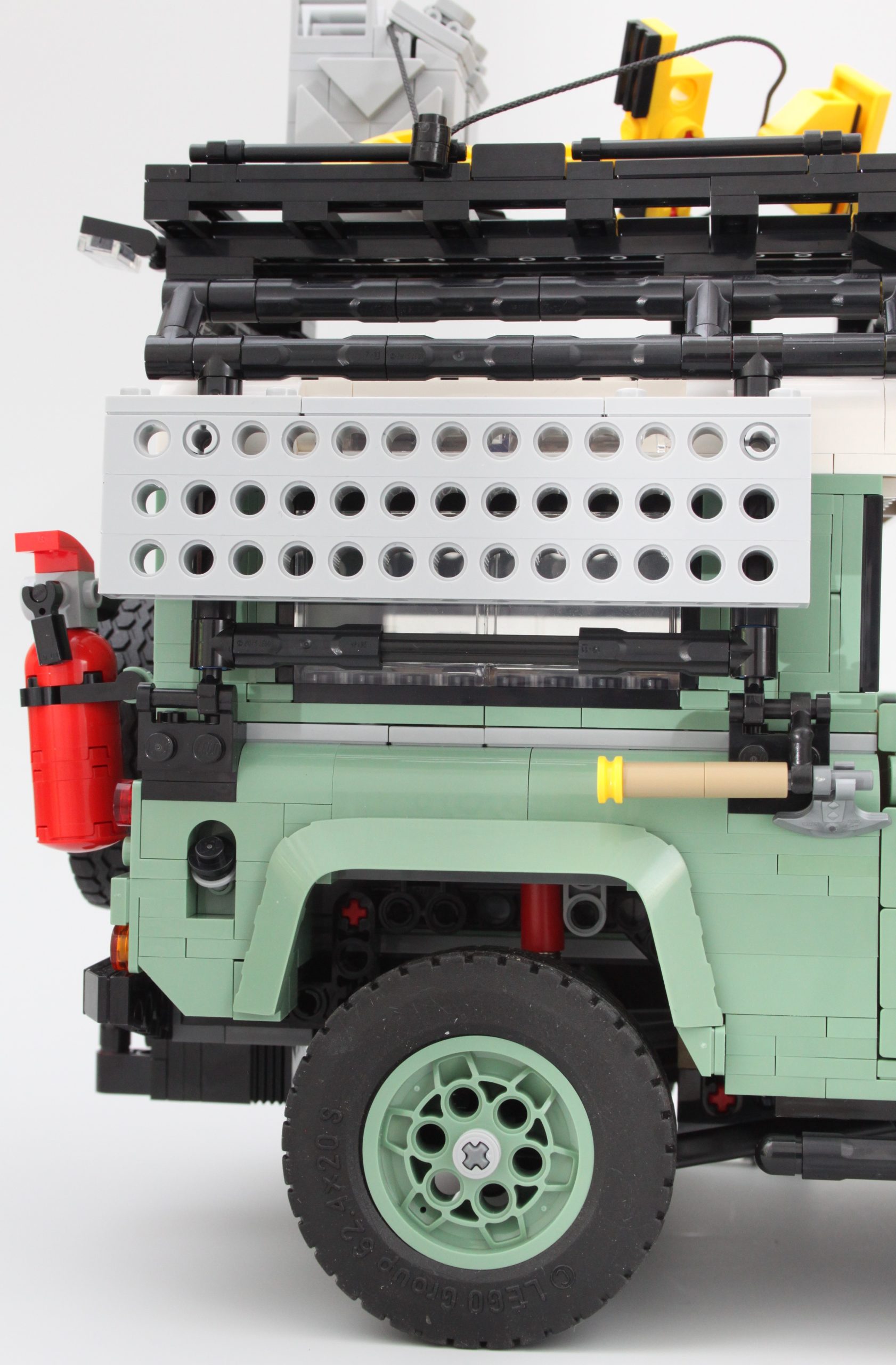 LEGO ICONS 10317 Land Rover Classic Defender 90 review 19 scaled