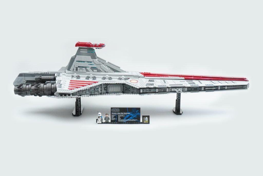 LEGO Star Wars 75367 Venator Class Republic Attack Cruiser review 40 1024x683