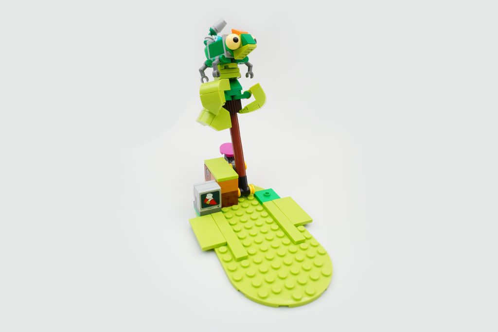 LEGO Sonic the Hedgehog 76994 Sonics Green Hill Zone Loop Challenge review 39 1 1024x683