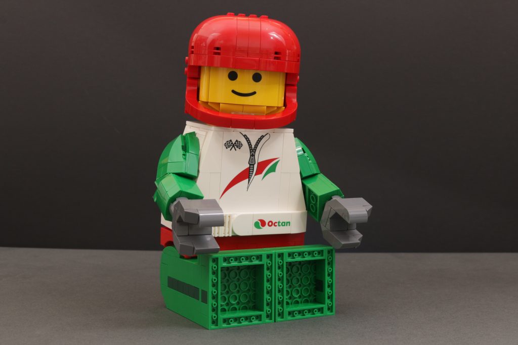 LEGO Minifigures 40819 Up Scaled Racing Driver Minifigure review 15 1024x683