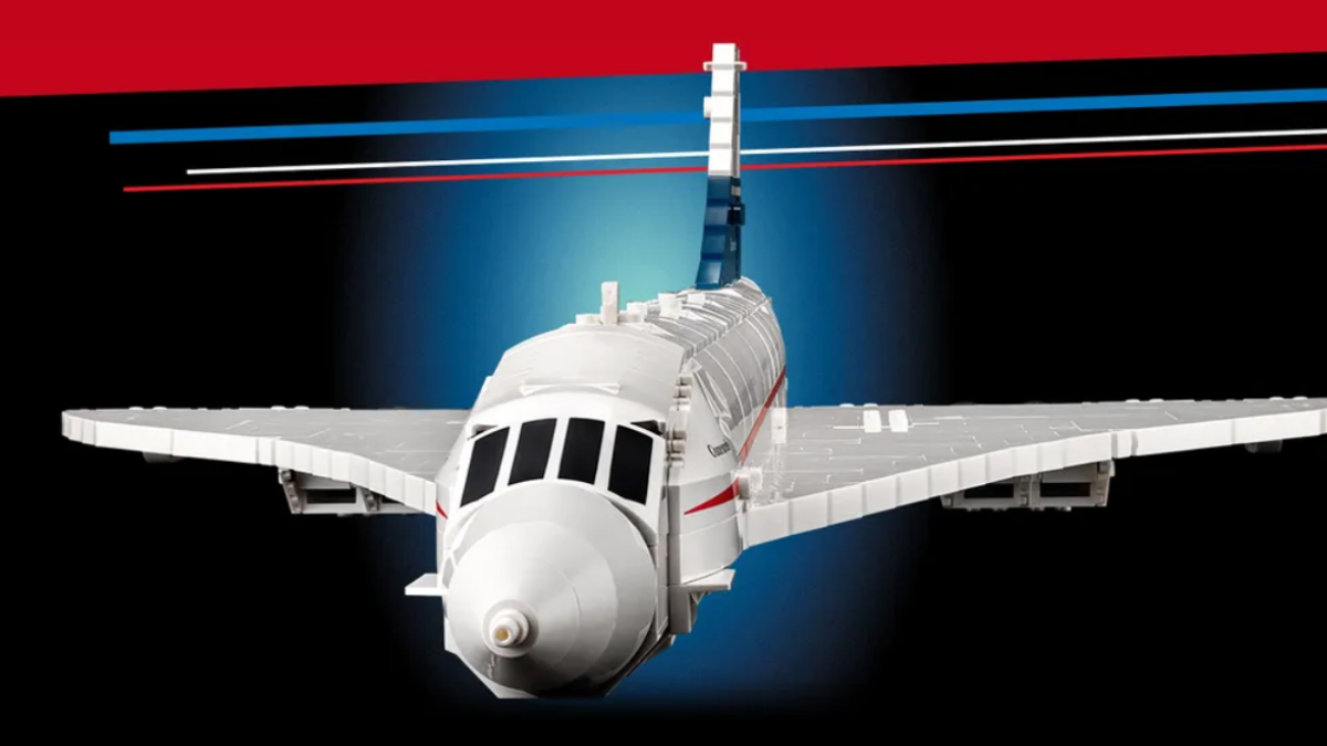 LEGO Icons 10318 Concorde has a surprising level of functionality