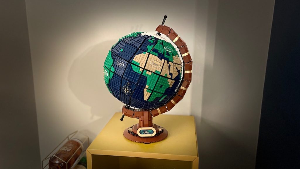 LEGO Ideas 21332 The Globe review featured 1024x576