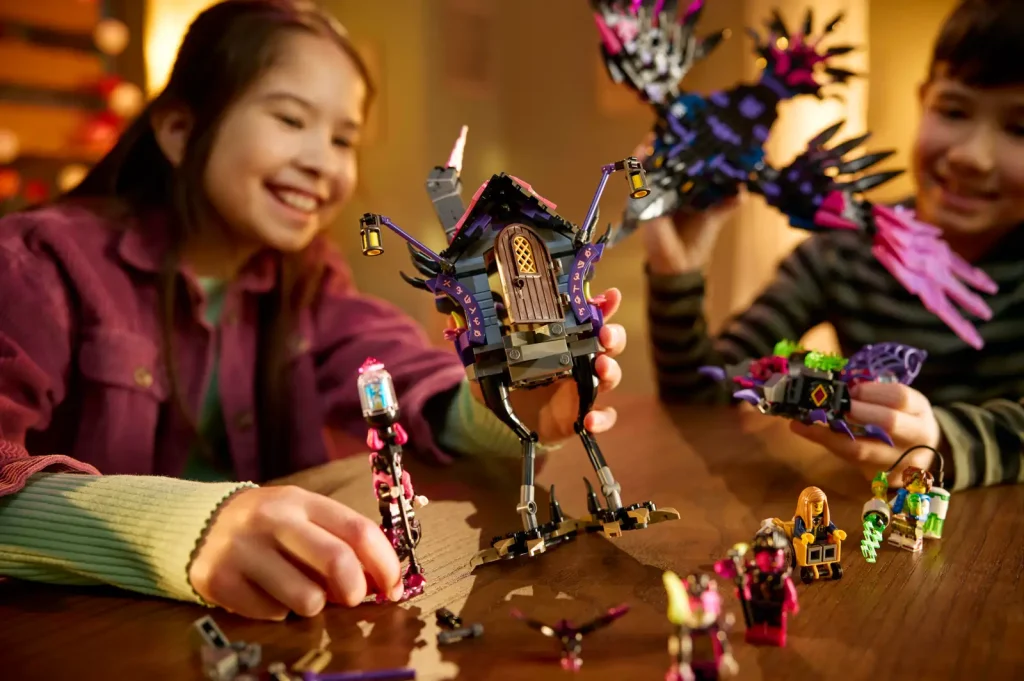 LEGO DREAMZzz 71478 The Never Witchs Midnight Raven Lifestyle 2 1024x681