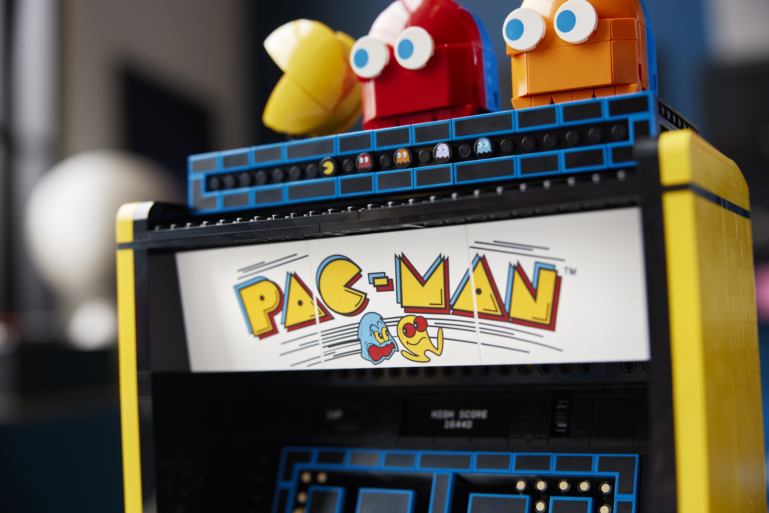 LEGO Icons 10323 PAC MAN Arcade 15 scaled
