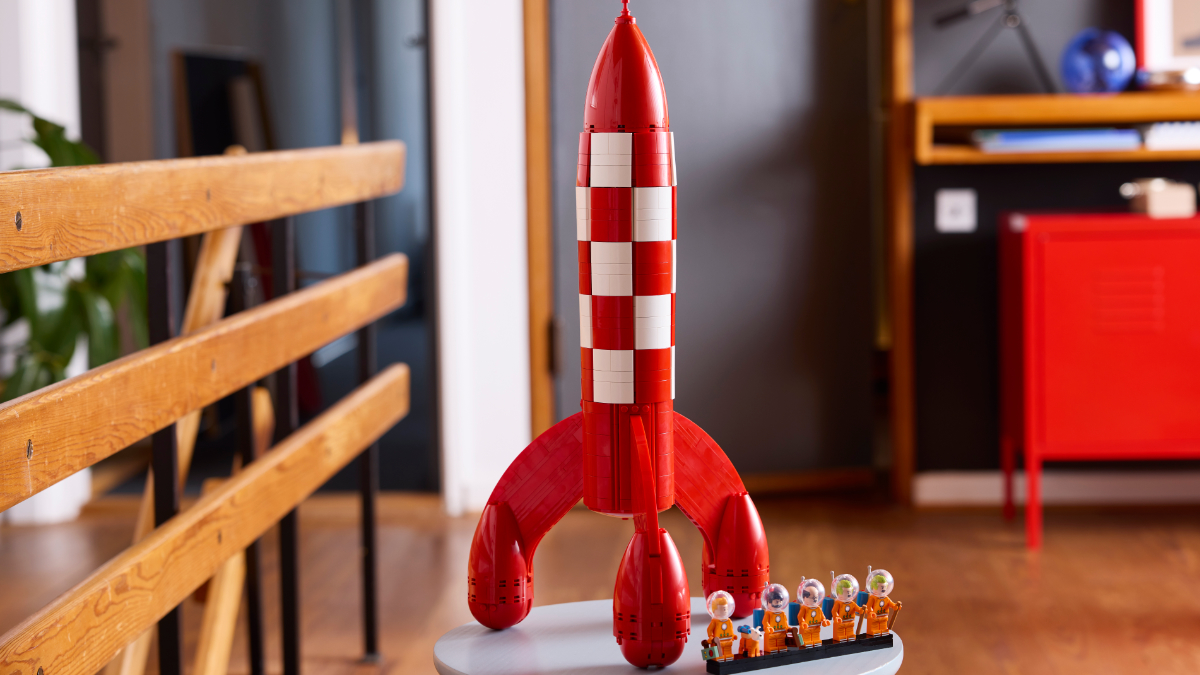 LEGO Tintin Moon Rocket’s curves presented a unique design challenge