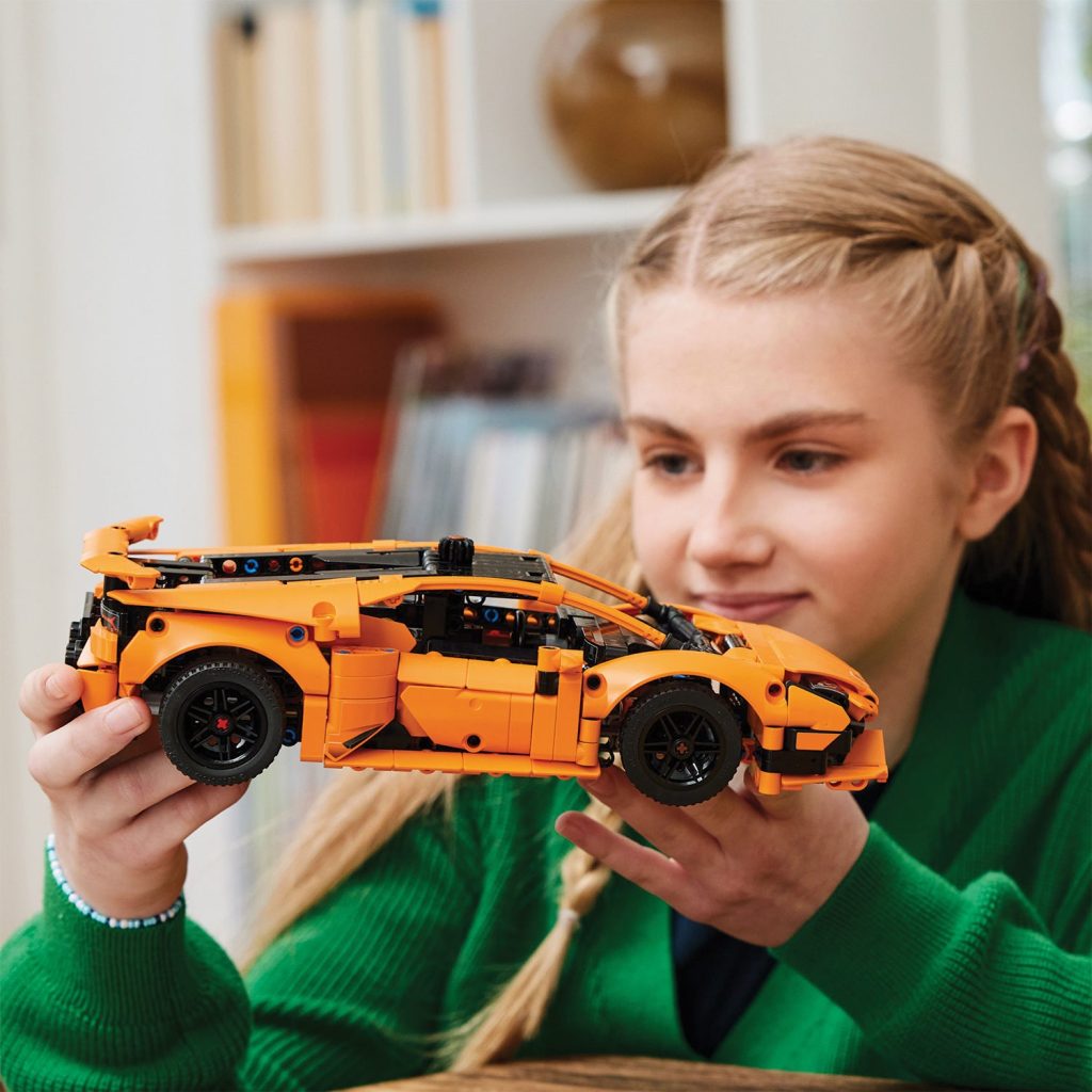 LEGO Technic 42196 Lamborghini Huracan Tecnica Orange 3 1024x1024