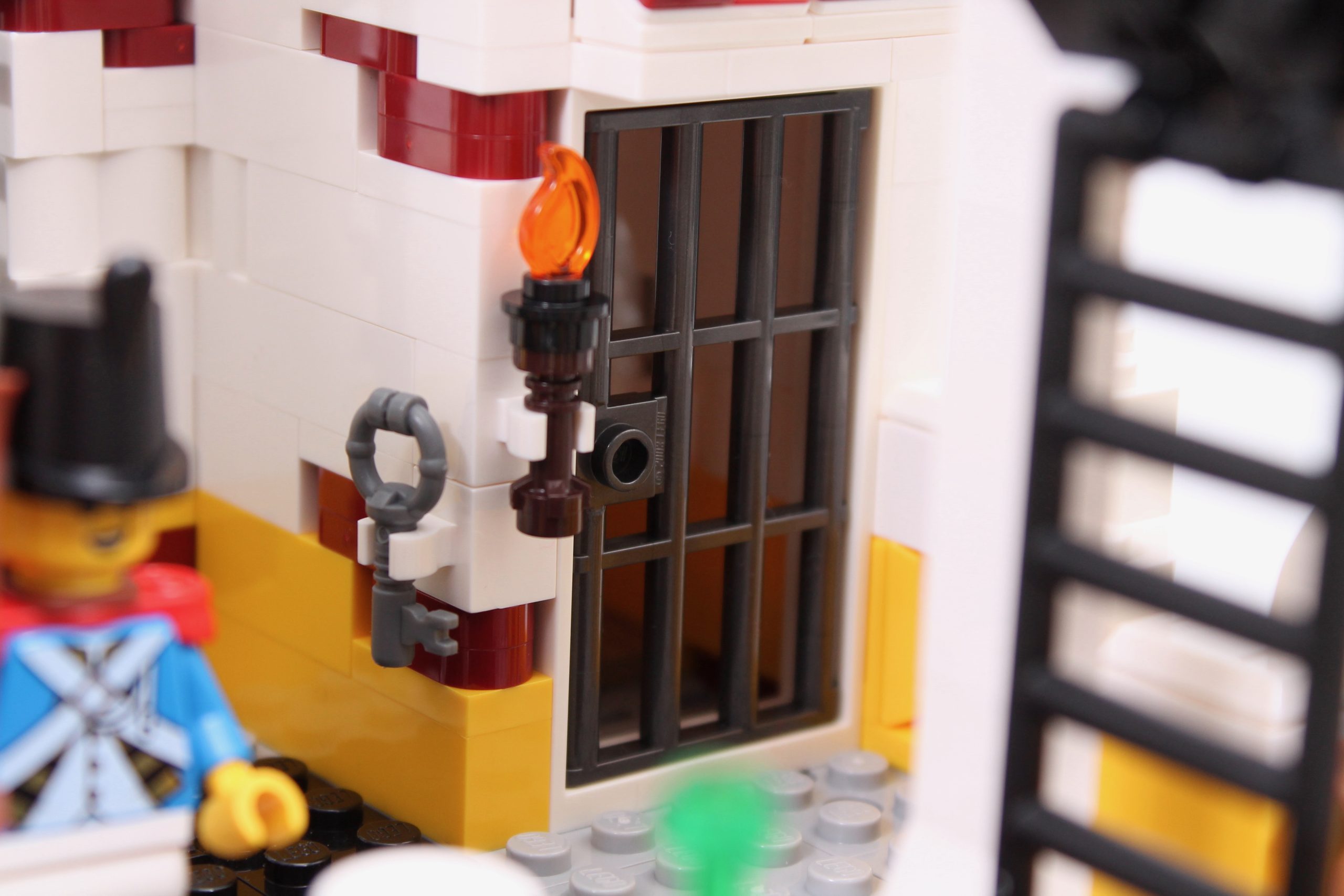 LEGO Icons 10320 Eldorado Fortress review 23 scaled