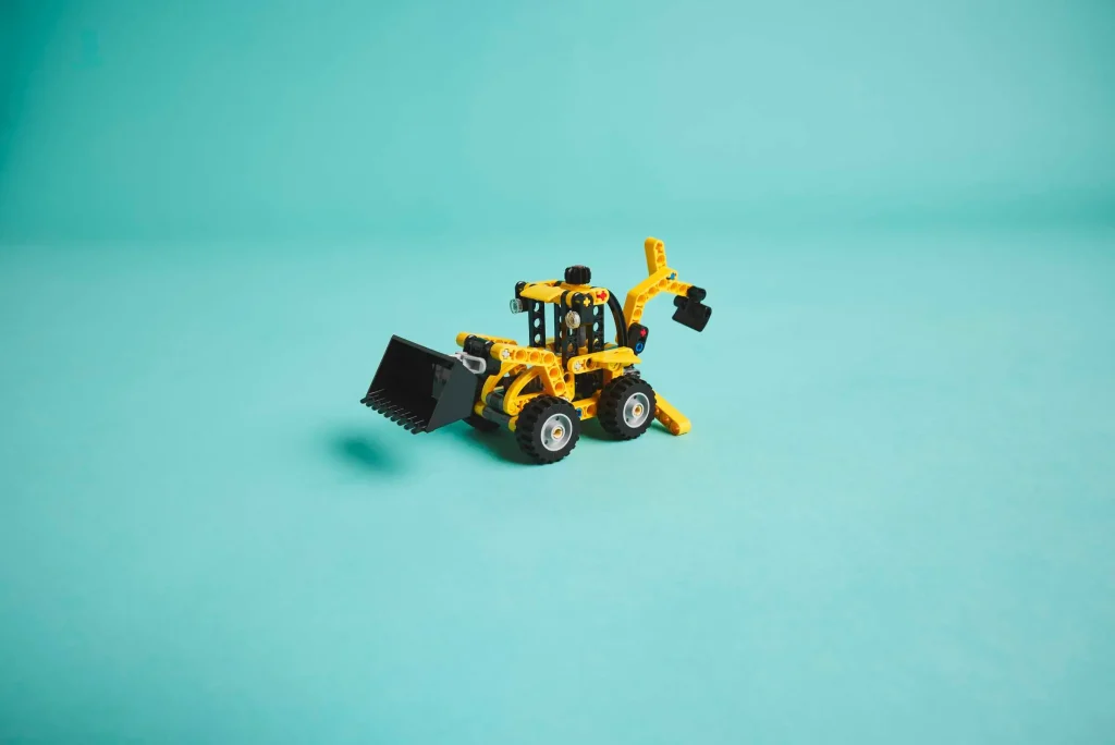 LEGO Technic 42197 Backhoe Loader 11 1024x684